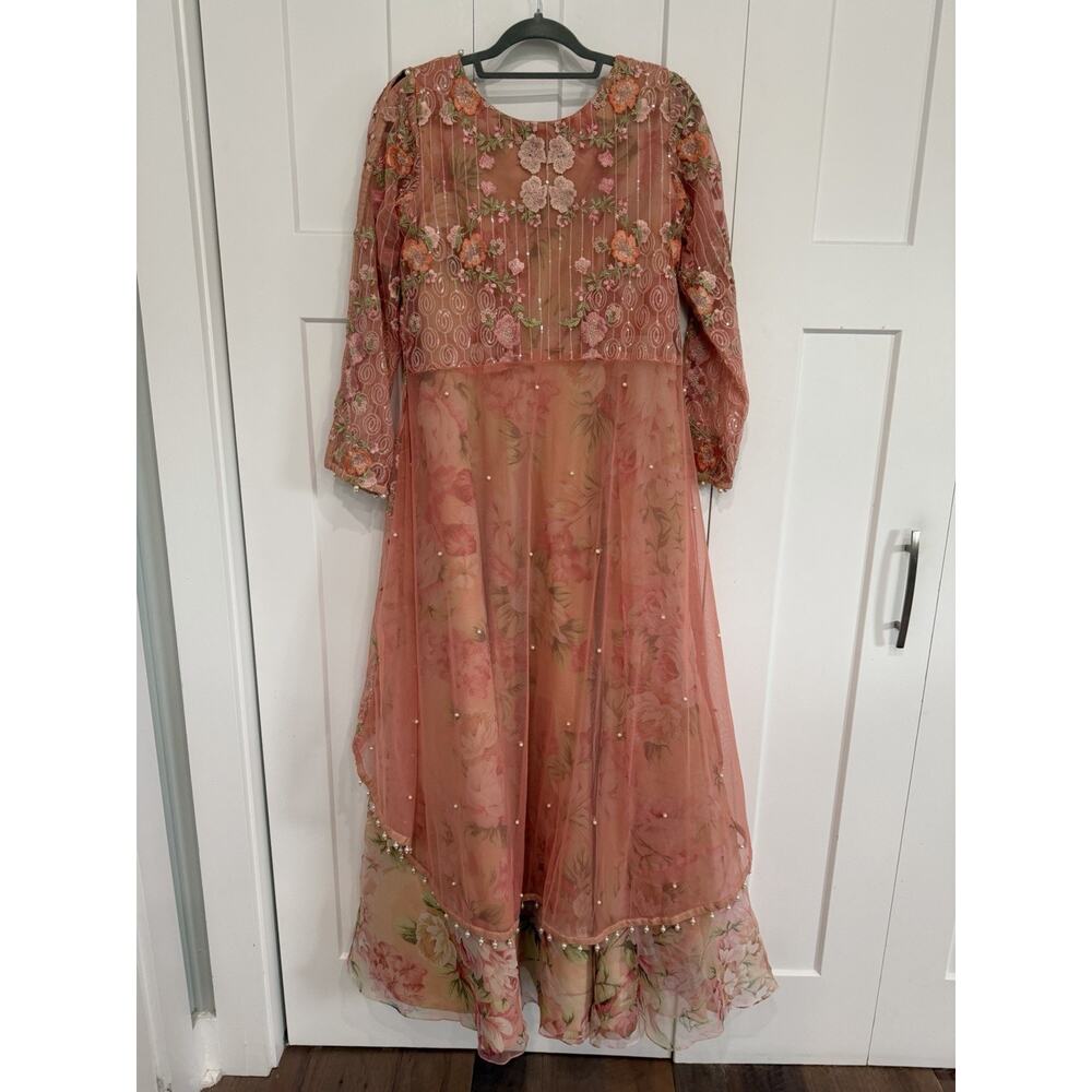 Pakistani Indian Medium Floral Dress Threads & Motifs Peach Pearls Sequins - Picture 2 of 5